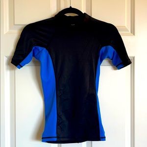 Swimming rash guard